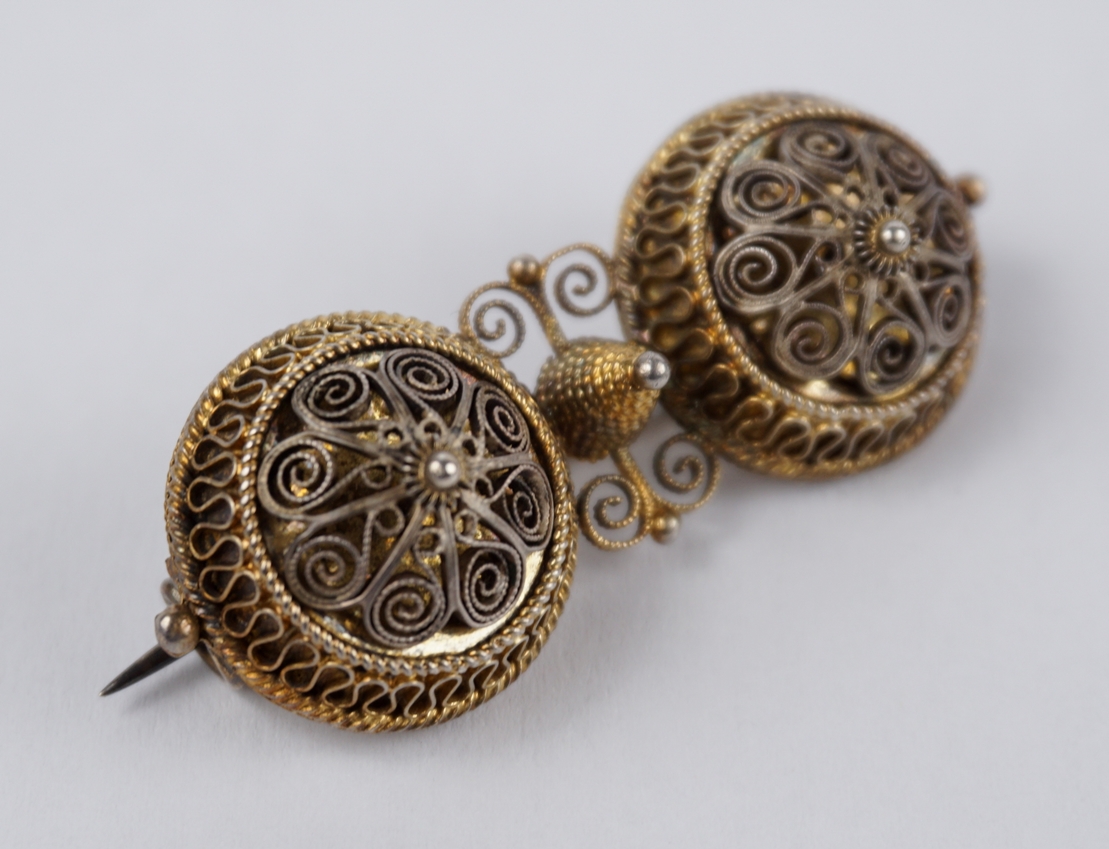 Filigree brooch, Friesland jewellery, 830 silver, w.6,8g - Image 2 of 3