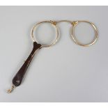 Spring-Lorgnette, um 1920