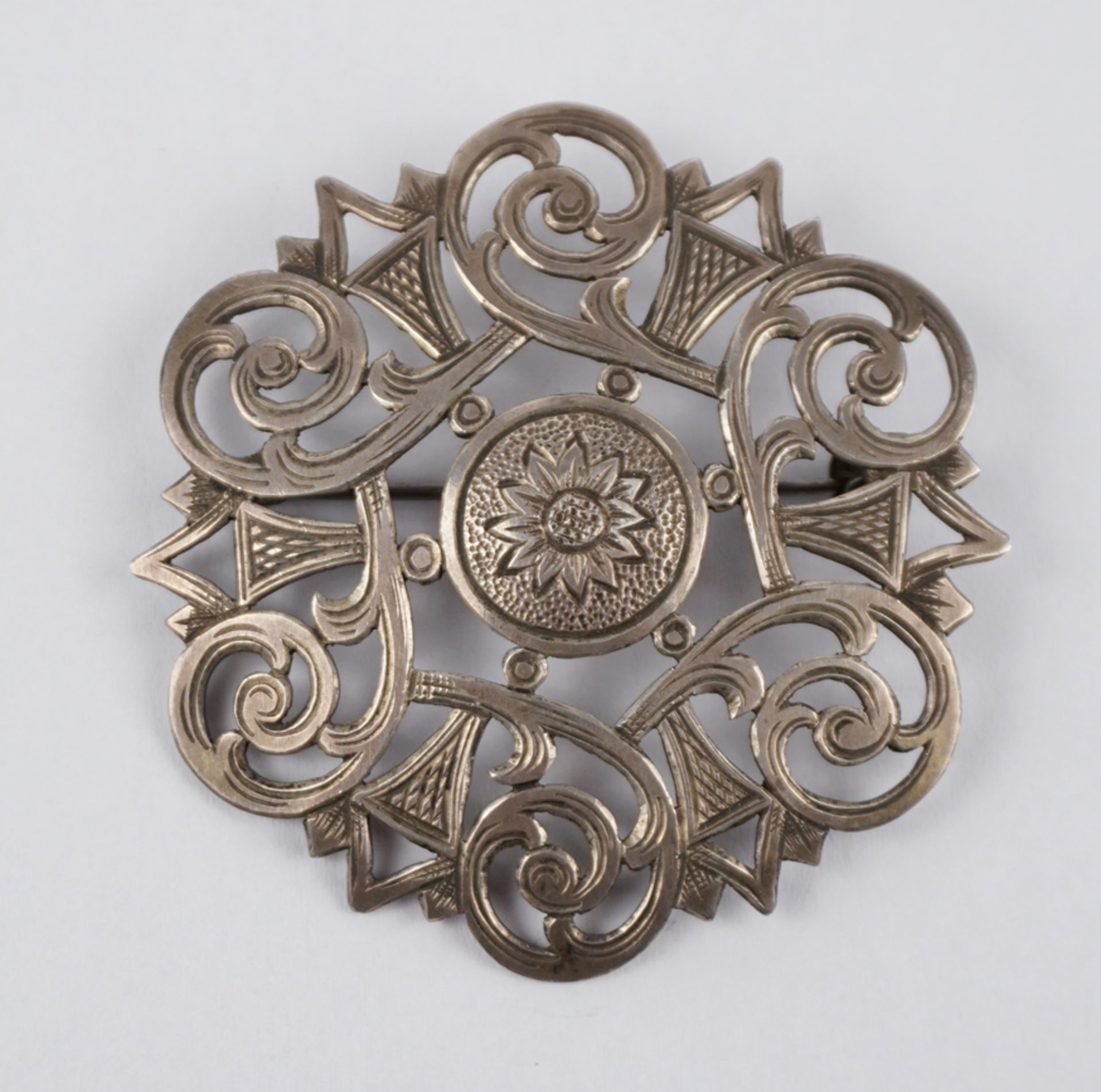 ornamentale Brosche, Sägearbeit, 800er Silber, Gew.13,35g