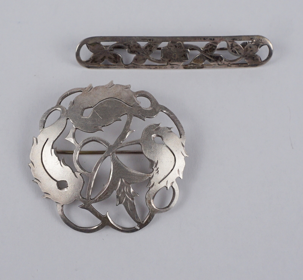 2 brooches, Hans Przyrembel (1900-1945), 835 and 900 silver, total wt.9,73g, Art Déco