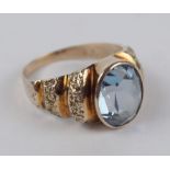 Ring mit aquamarinblauem Stein, 333er Gold, Gew.4,60g