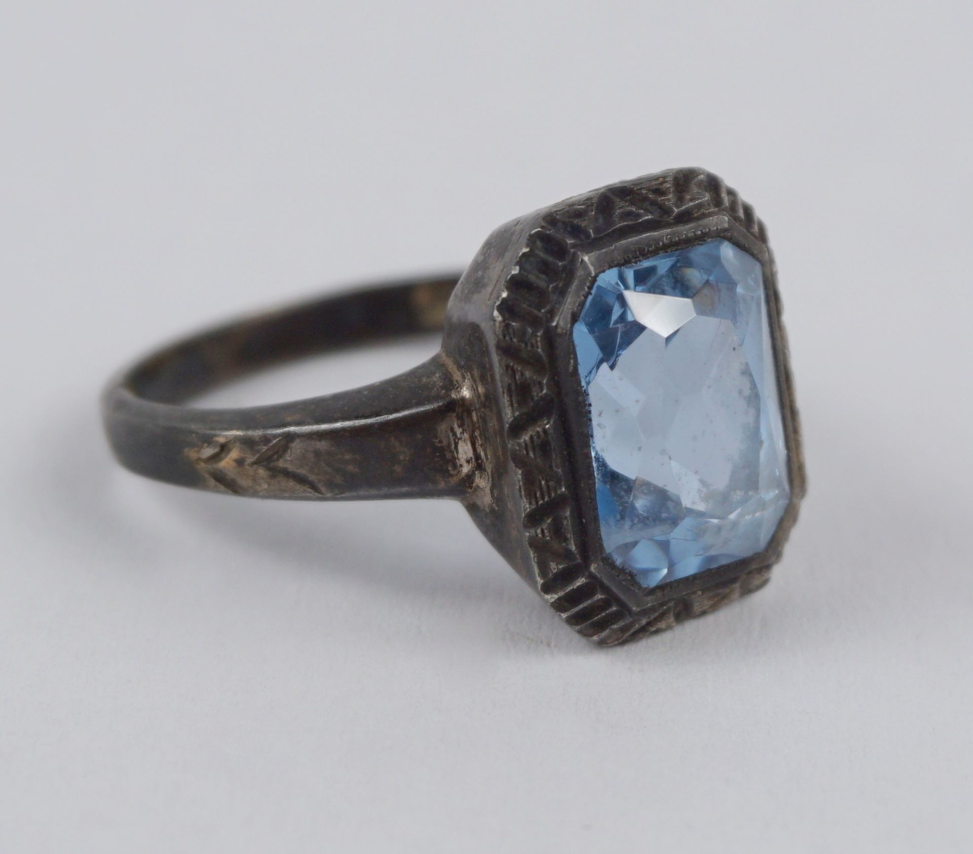 Ring mit hellblauem Stein, 800er Silber, Gew.4,64g