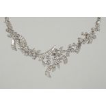 Luxuriöses Brillant-Diamant-Bogencollier, 750er Weißgold, Gew.34,59g