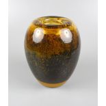 Ikora-Vase "Dexel-Ei", bernsteinfarben, braun gesprenkelt, Walter Dexel für WMF, Entwurf 1930er Jah
