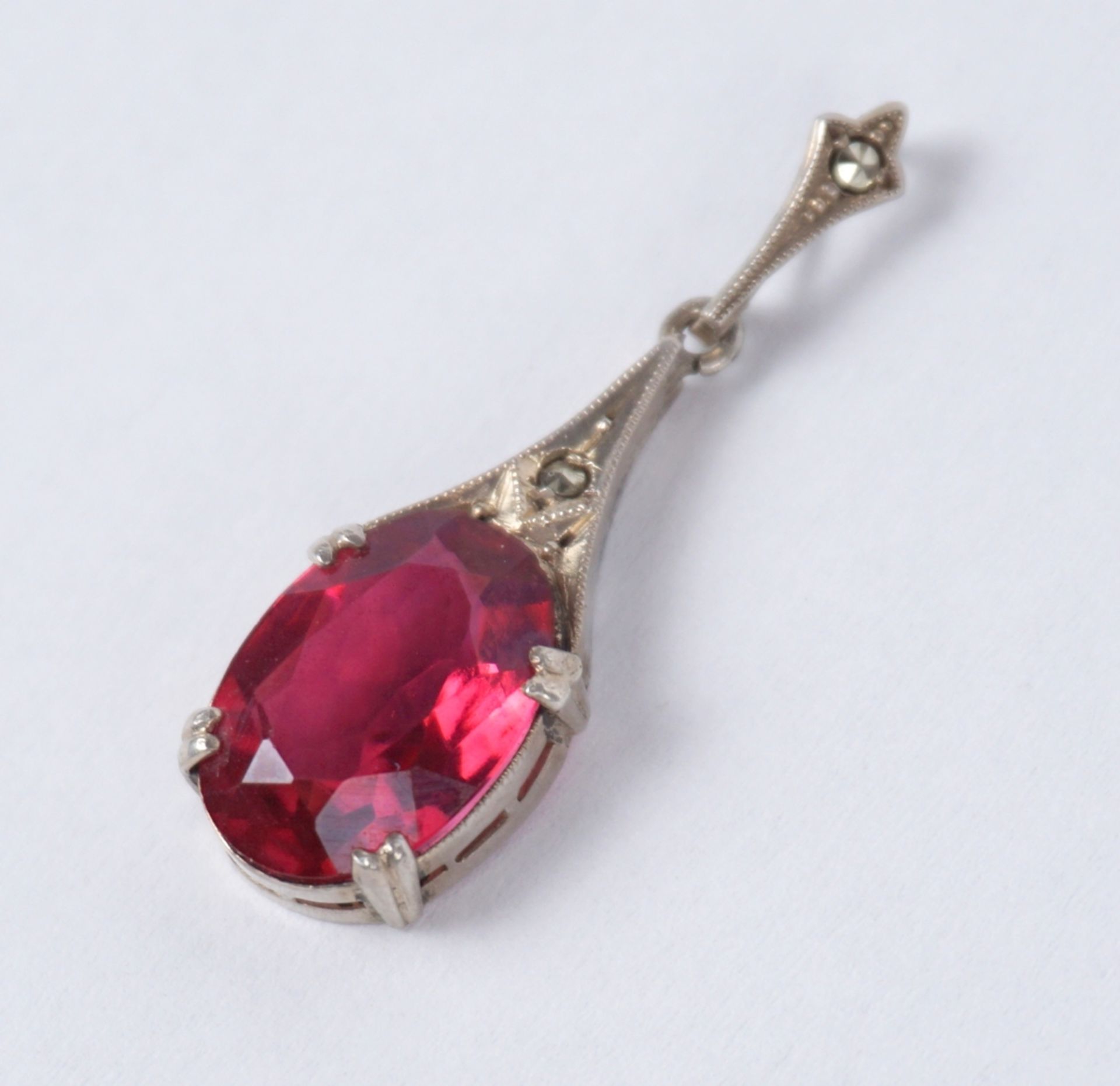 silver pendant with ruby coloured stone and marcasites, wt.2,22g - Image 2 of 2