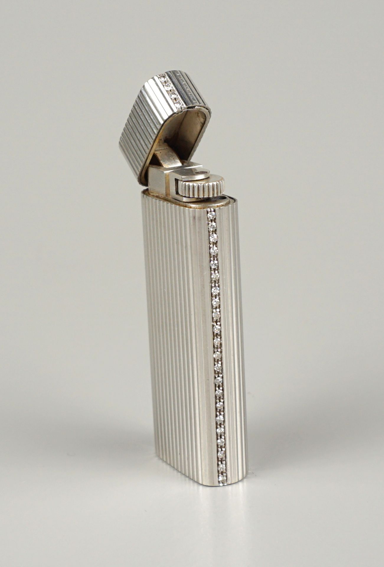 lighter, Cartier, 18K white gold liner and 35 diamonds - Image 3 of 4