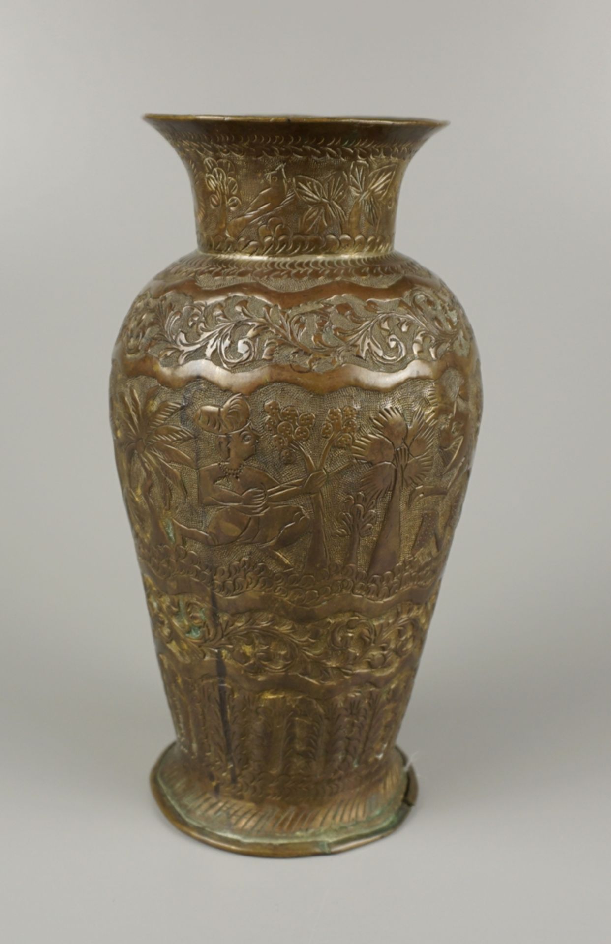 Vase, Persien, Messing mit umlaufender Jagdszene, um 1920 - Bild 2 aus 2
