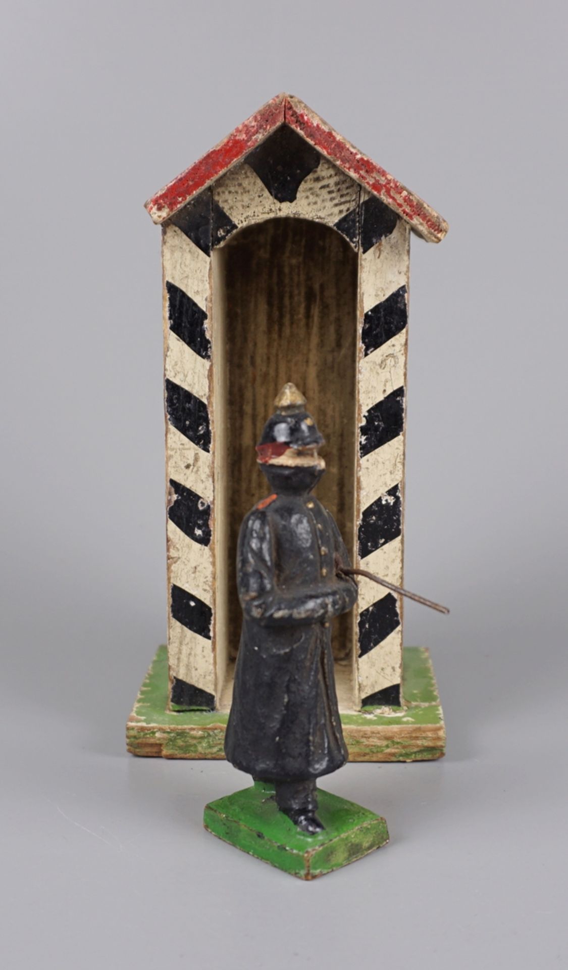Prussian guard soldier with guard house, mass/wood