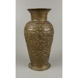 Vase, Persien, Messing mit umlaufender Jagdszene, um 1920