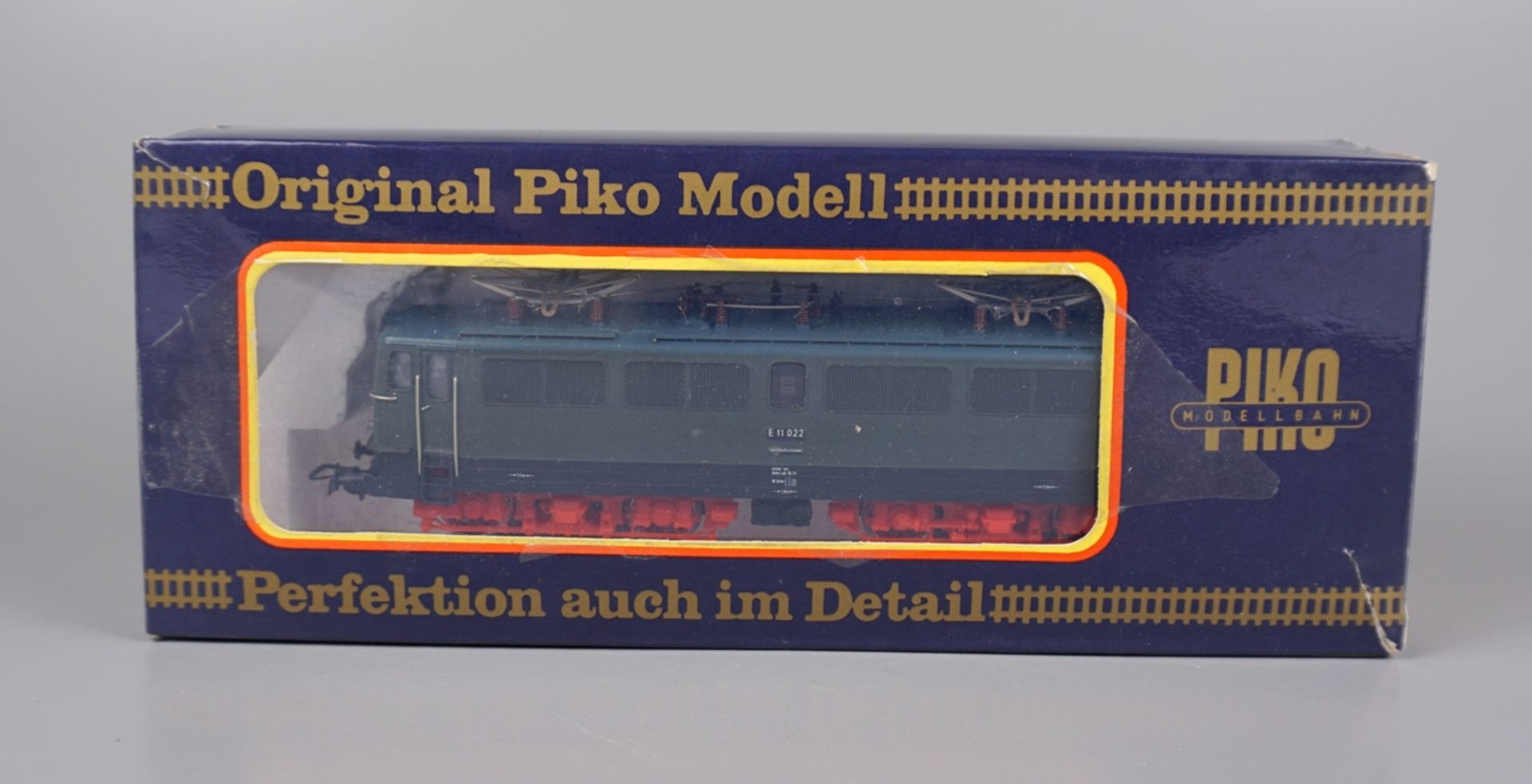 PIKO DR E11 Electric Express Locomotive, H0 - Image 4 of 4