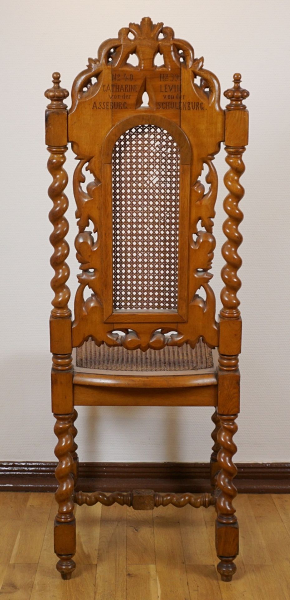 Historicism chair with coats of arms, end of 19th century - Image 4 of 5