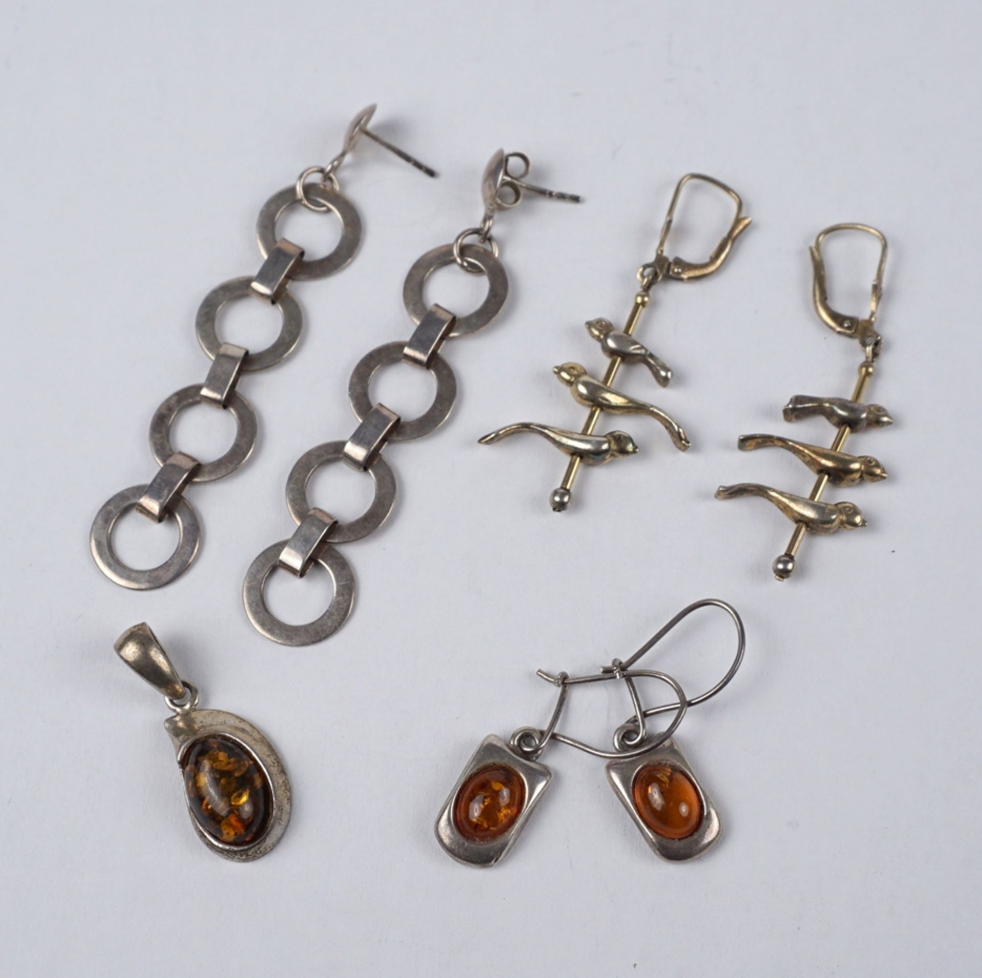 3 pairs of earrings and 1 pendant, 925 silver, total w.15,68g