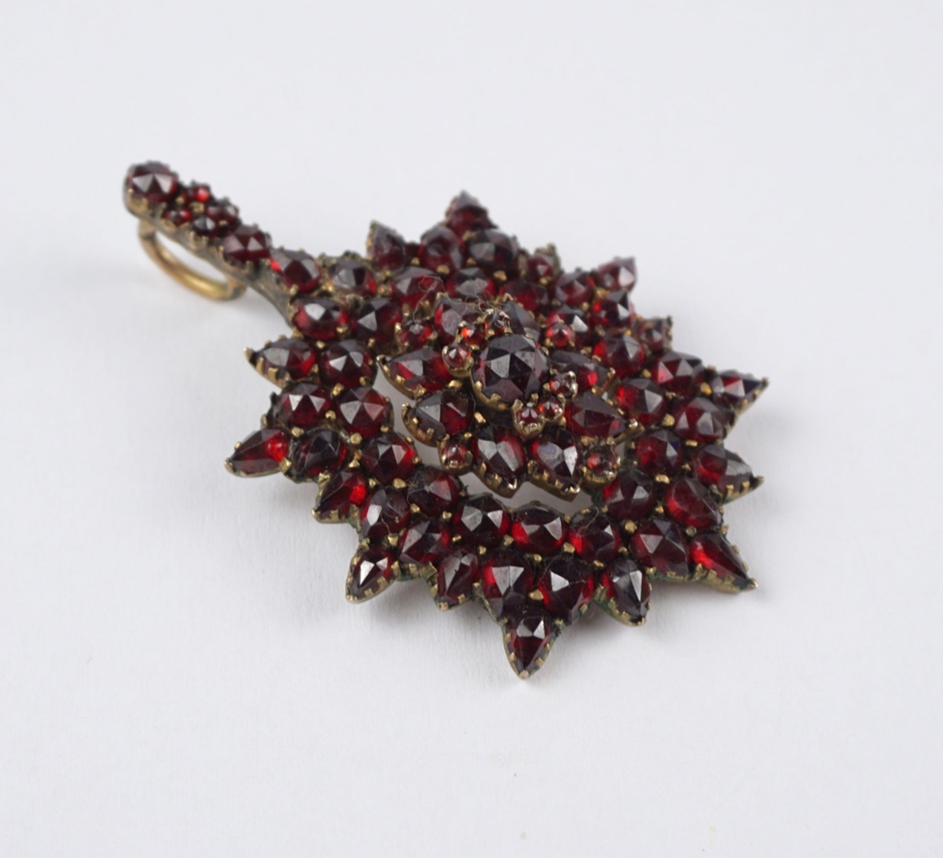 Garnet pendant, Bohemia around 1890 - Image 2 of 3