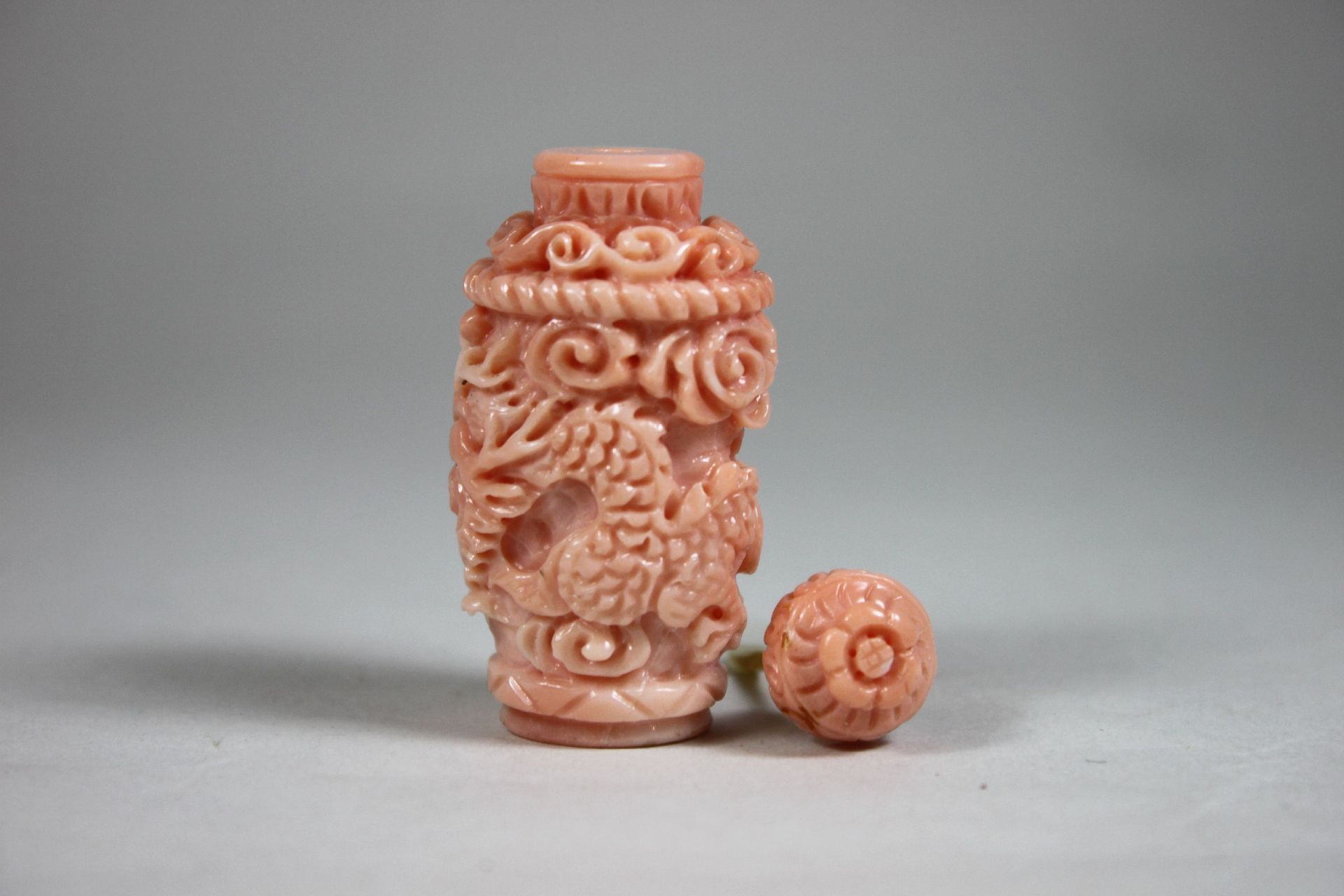 Schnupftabakfläschchen, oder Snuff bottle, China, Koralle, H.: ca. 6 cm.Schnupftabakfläsc - Image 4 of 4