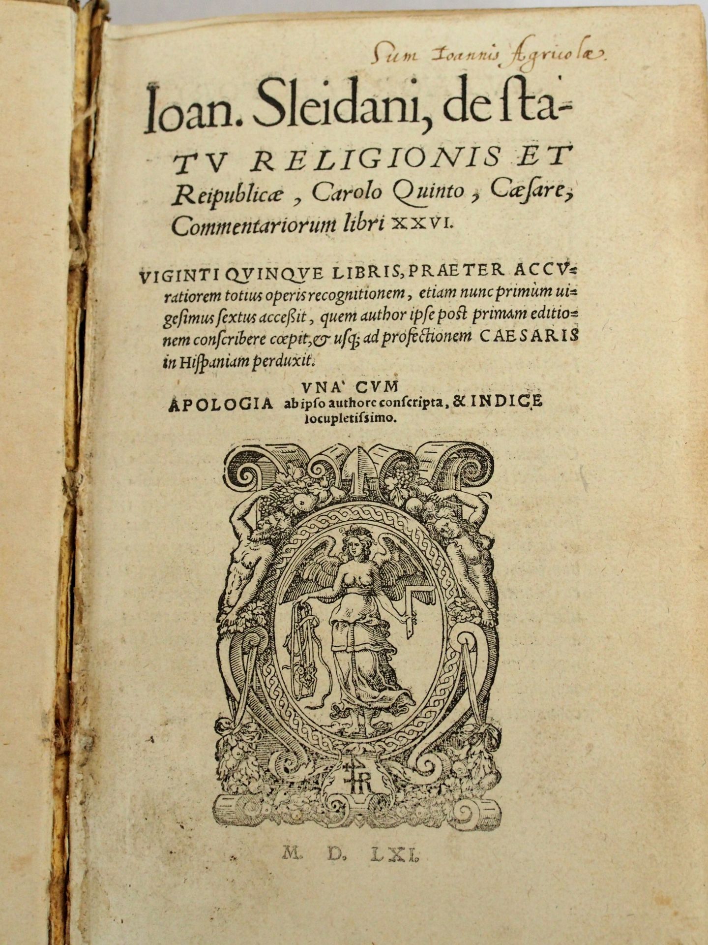 SLEIDANUS, Johannes: De statu religionis et reipublicae Carolo Quinto, Caesare commentariorum libri