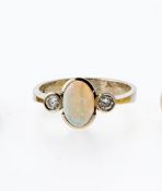 Opal-Brillant-Ring