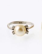 Ring mit Perle