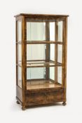 Biedermeier-Vitrine