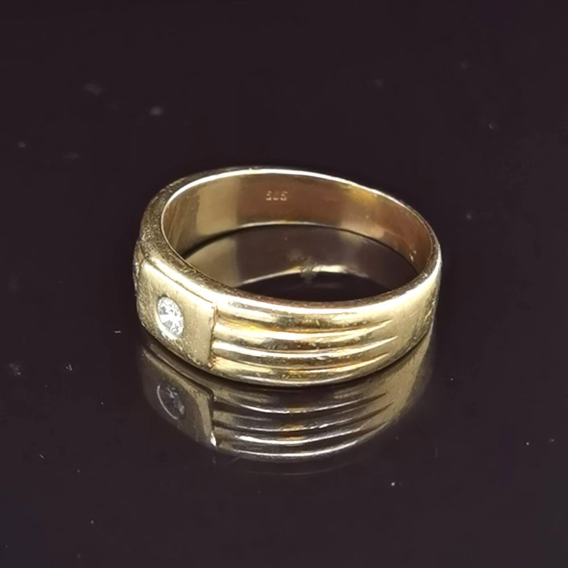 Brillant-Ring, 585 Gelbgold 10,7 - Bild 2 aus 3