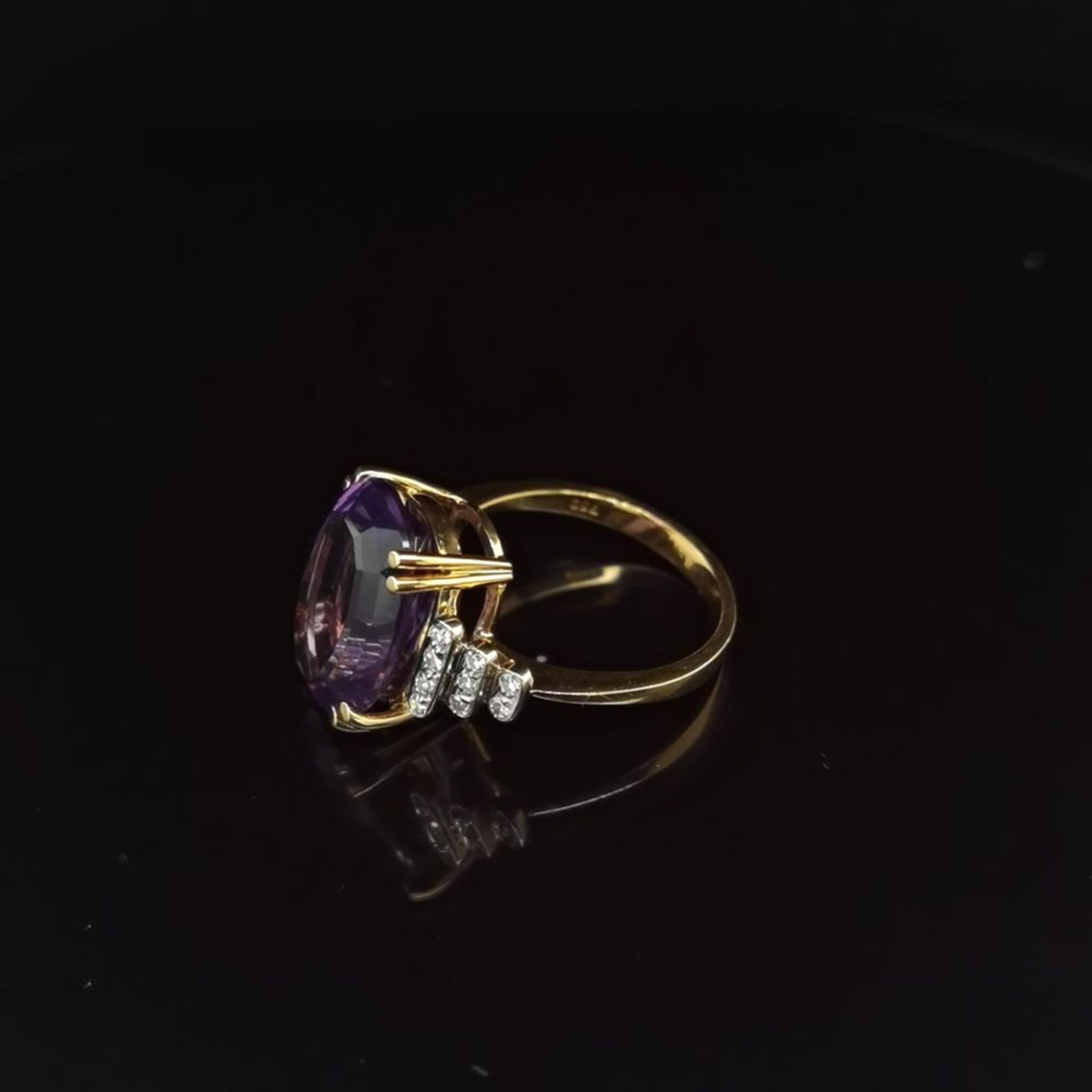 Amethyst-Diamant-Ring, 750 Gold 5,8 - Bild 2 aus 3