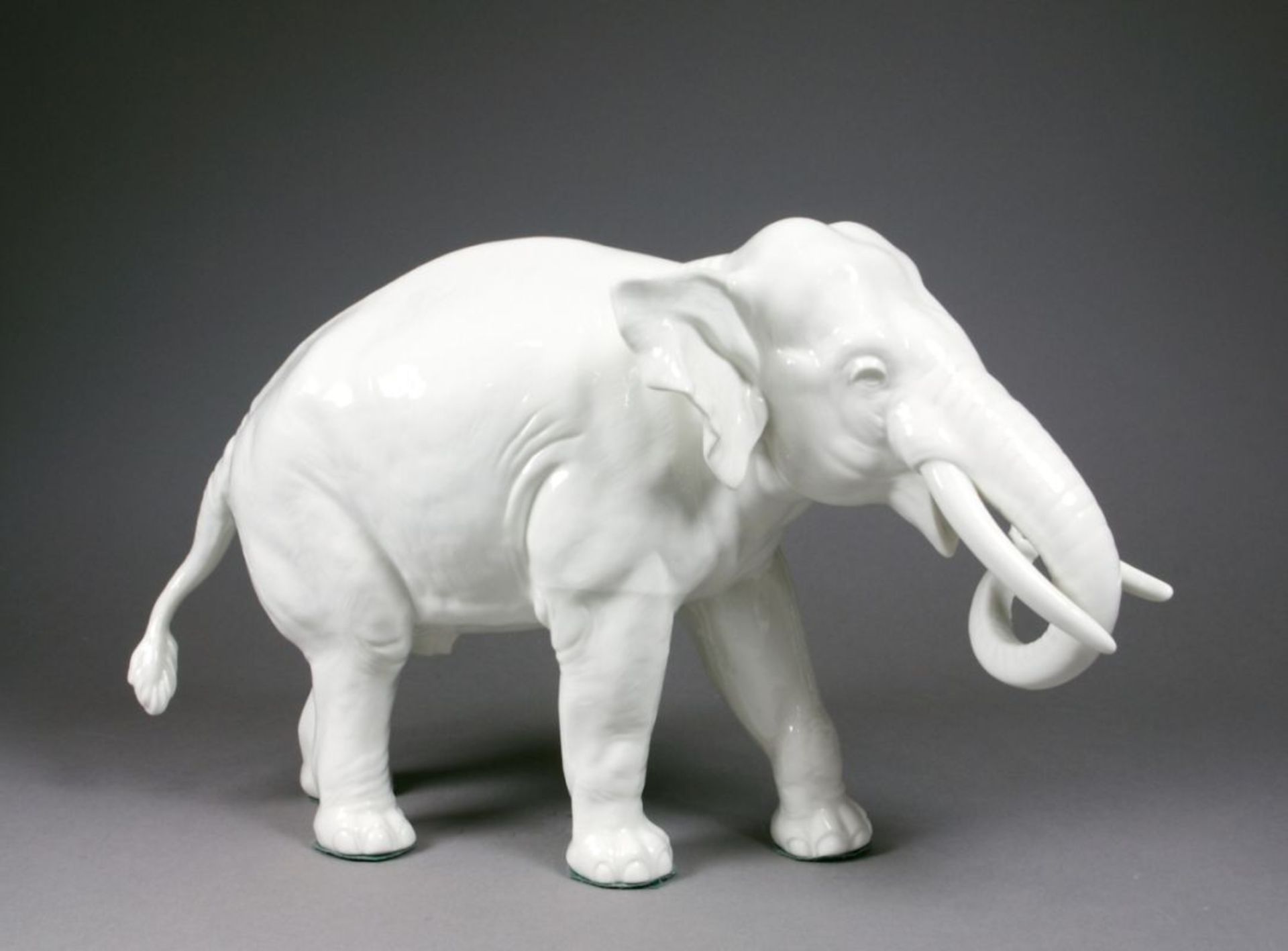 Figur, Nymphenburg, 20. Jh. Elefant.