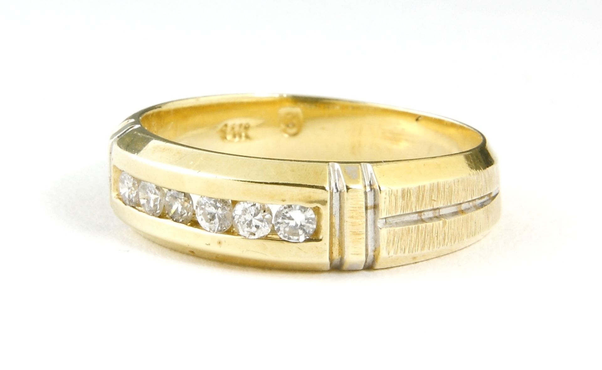 Ring, 585er GG. mit sechs Diamanten im