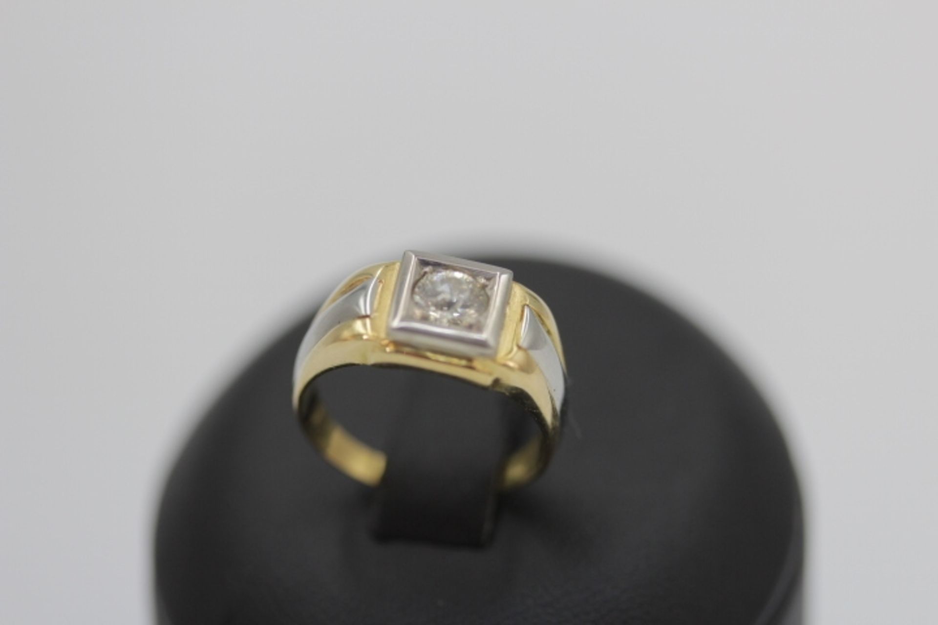 750/18kt. Bandring Bicolor mit Brillant ca.0,5ct RW:53 Gewicht:6,33gr.Br.