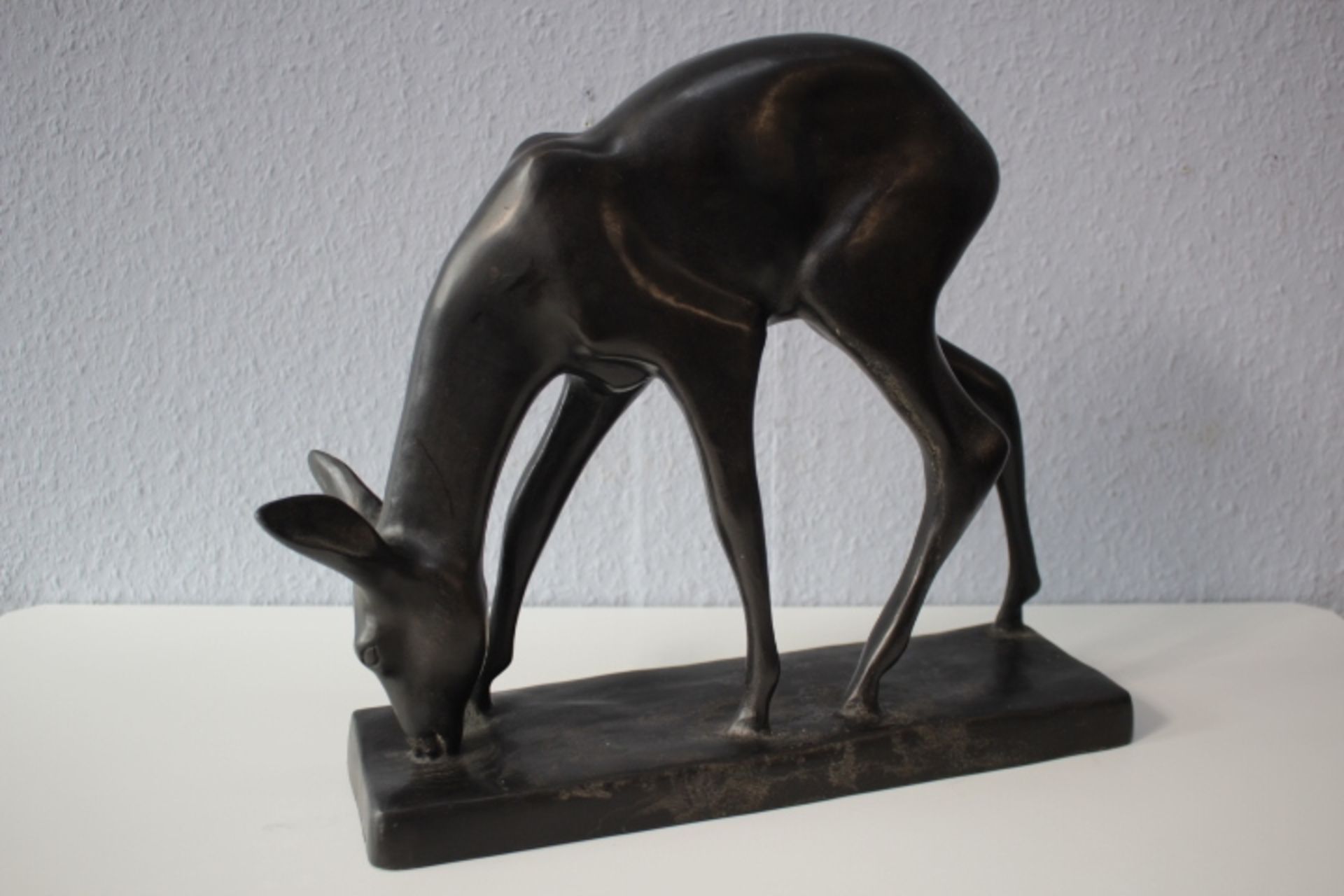 Pauschinger Rudolf Attr. 1882-1958 Stuttgart Reh Kitz Bronze Dunkle Patina H:31cm L:34cm wohl um