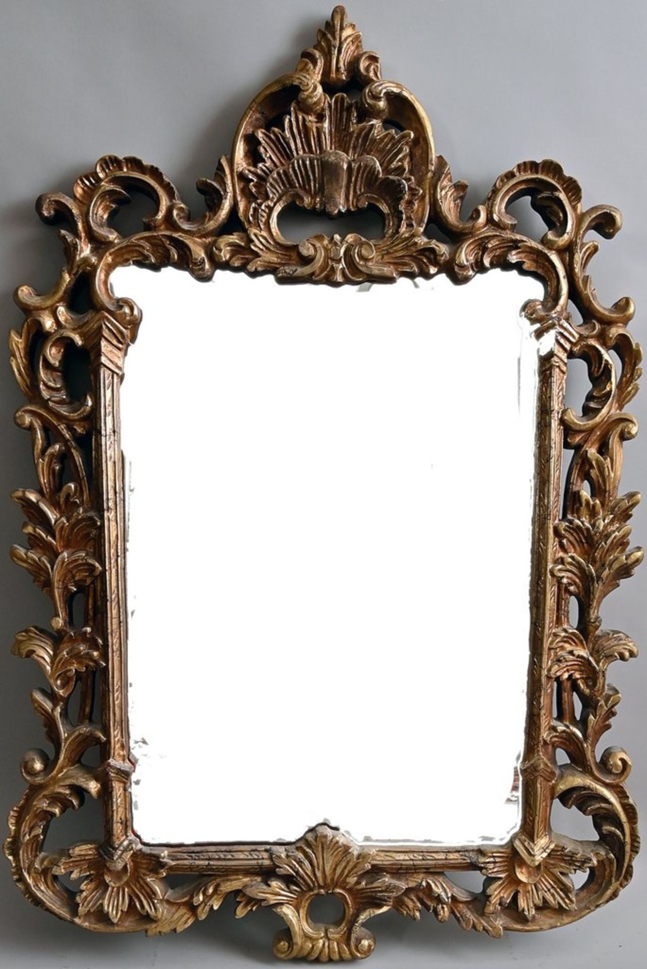 Prunkrahmen, Holz gestuckt und vergoldet, 20. Jh., mit Spiegelglas, gut erhalte, 54x71cm