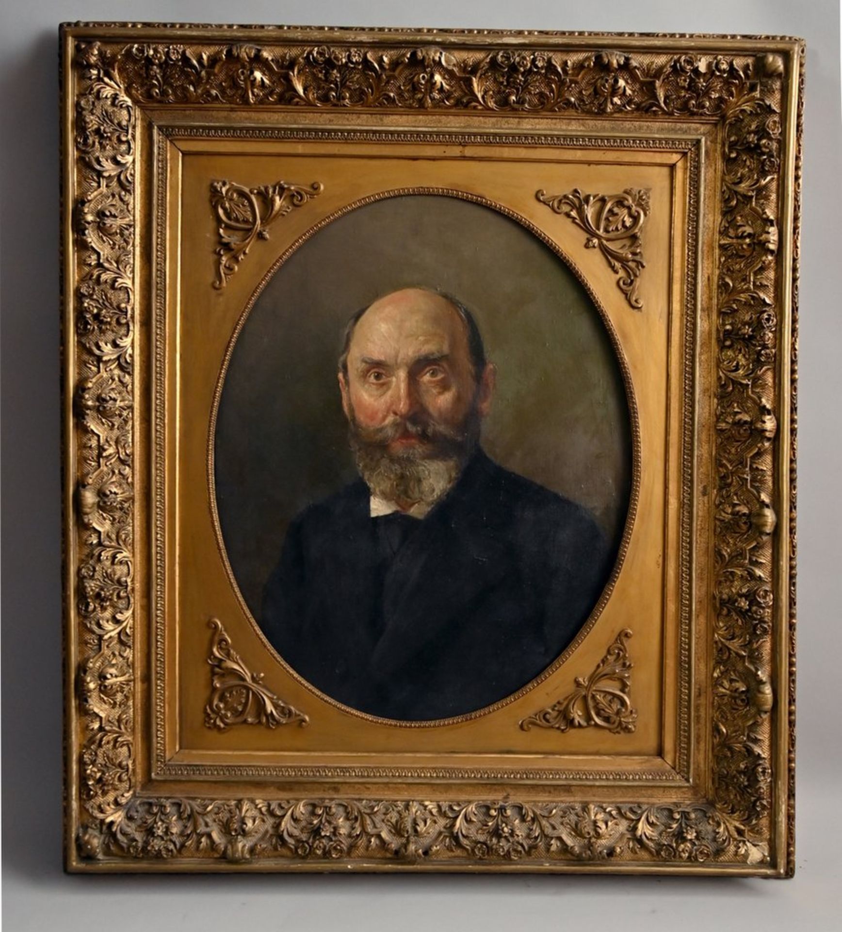 Großer Rahmen m.Portrait, um 1880, Holzrah., m. br.blattvergold. Leiste (B 15cm) mit oval oder