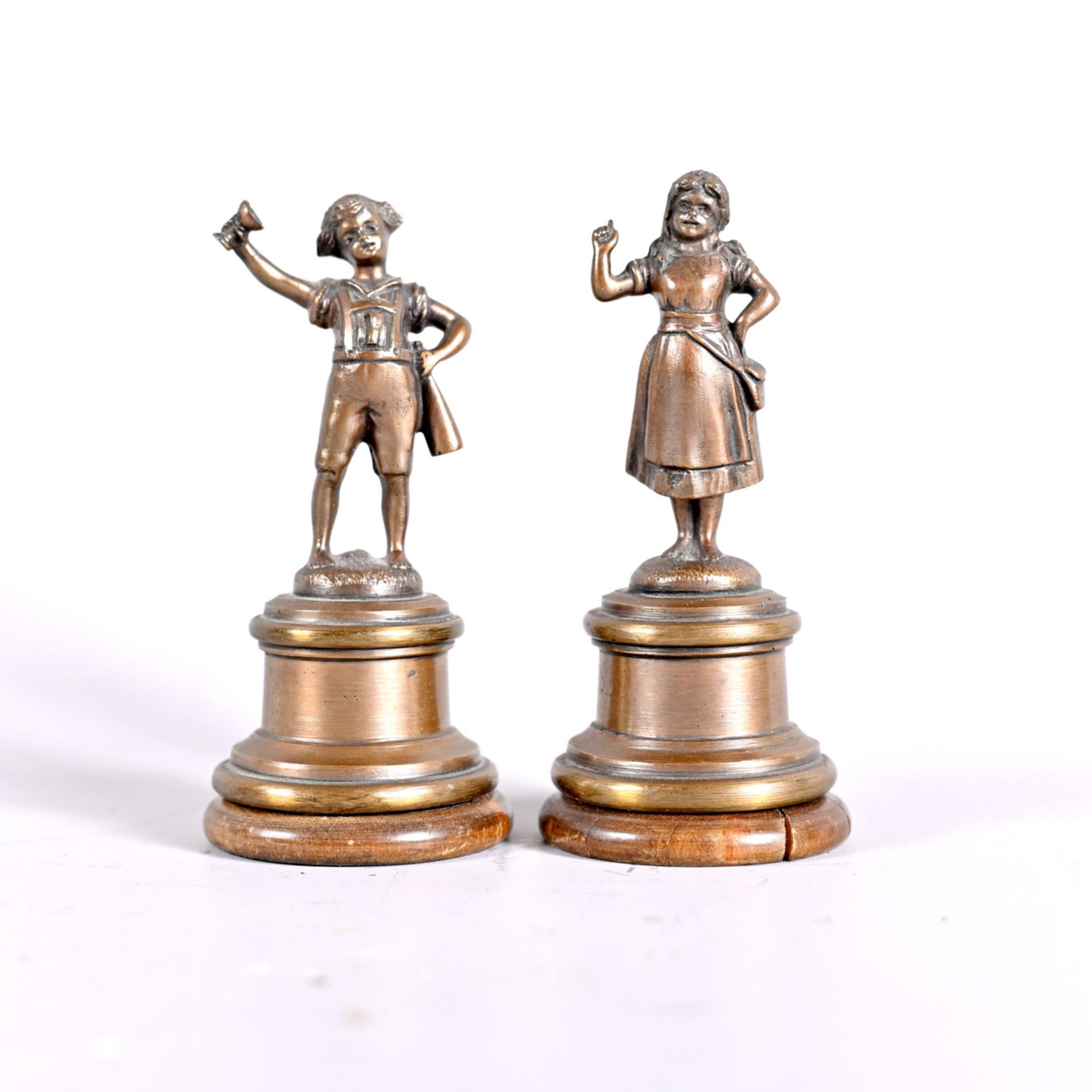 Bronzepaar-Miniaturen, Mädchen mit erhonenem Zeigefinger und trinkender Knabe mit Weinflasche, auf - Bild 2 aus 2