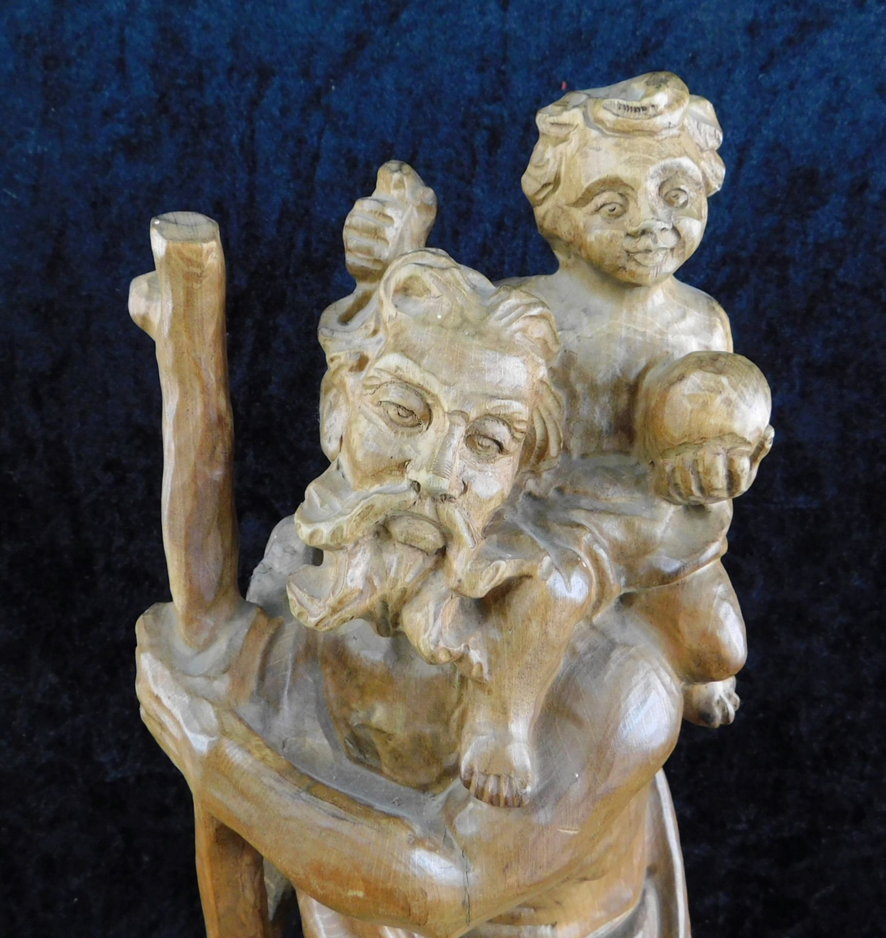 Heiliger Christophorus, Massivholz handgeschnitzt, auf Eckkonsole, 2.H.20.Jhdt., Höhe 45,5 cm, - Bild 5 aus 5