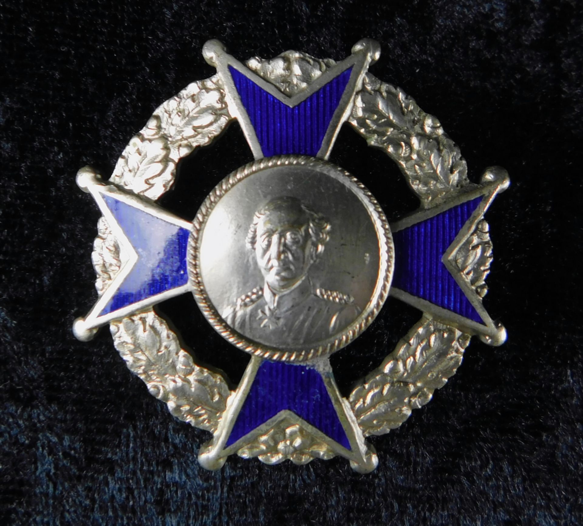 Ehrenkreuz 1. Klasse, Haeseler-Bund, Portrait von Generalfeldmarschall Graf von Haeseler<br