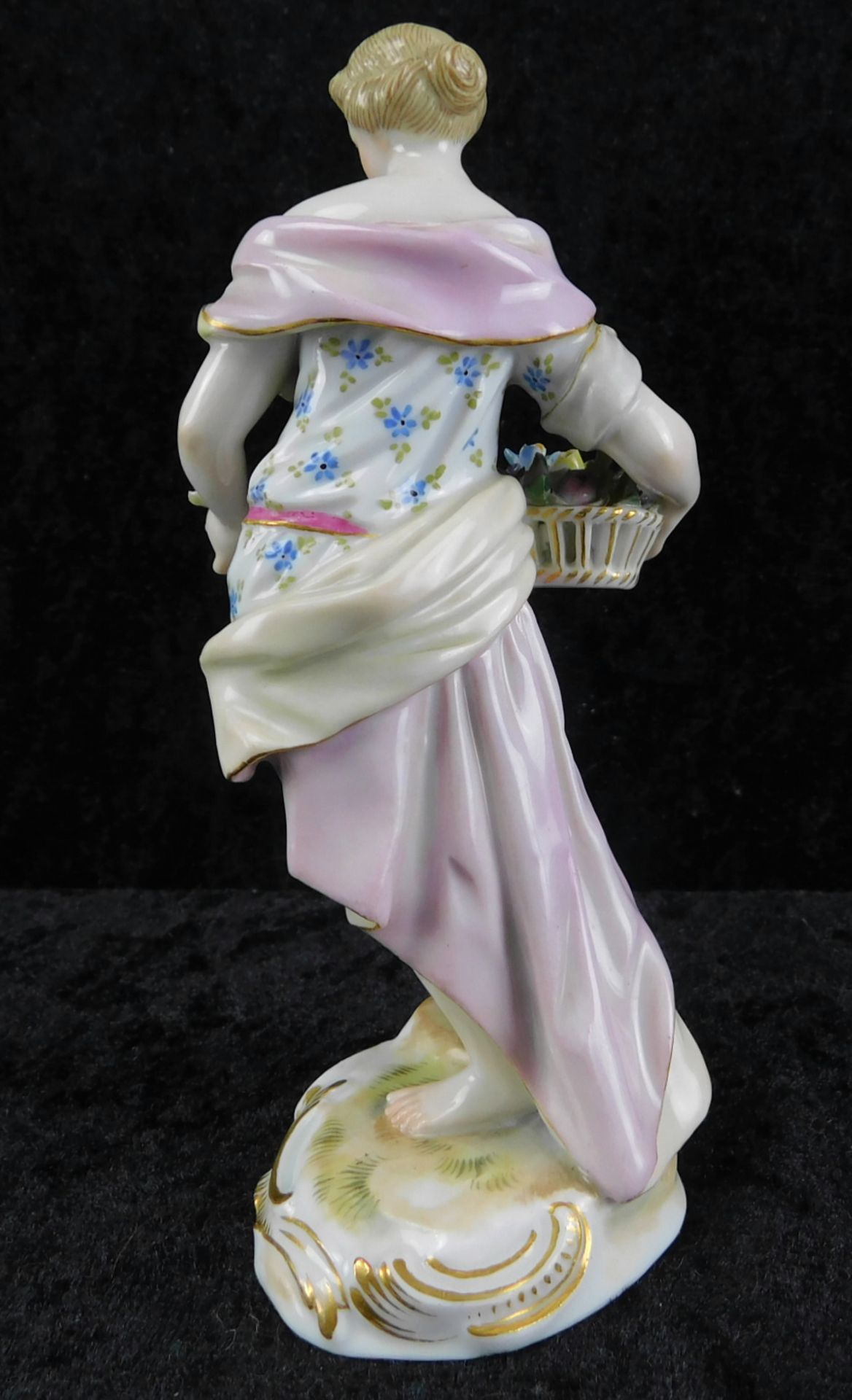 Meissen Figur, Allegorie des Frühlings, Entwurf Friedrich Elias Meyer, Knaufzeit 2.H.19.Jhdt., - Image 3 of 4