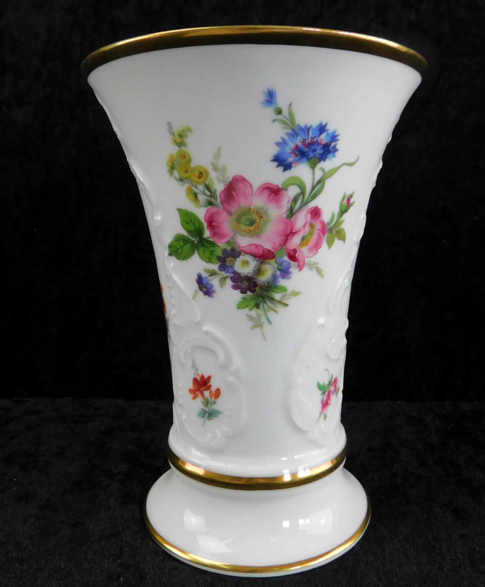 Vase, Royal KPM, Blumendekor mit Goldrand, h: 19 cm, Ø 14 cm