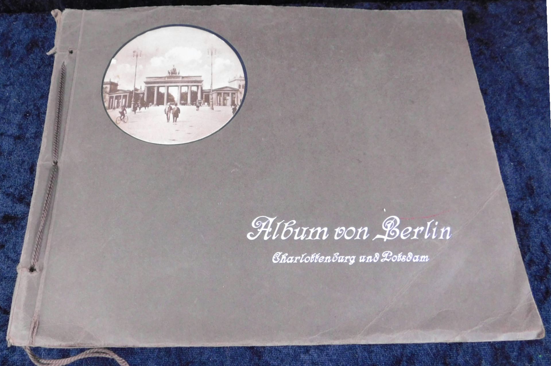 Album von Berlin, Charlottenburg u. Potsdam, um 1900, mit Fotokarten herausragender Bauwerke, 28