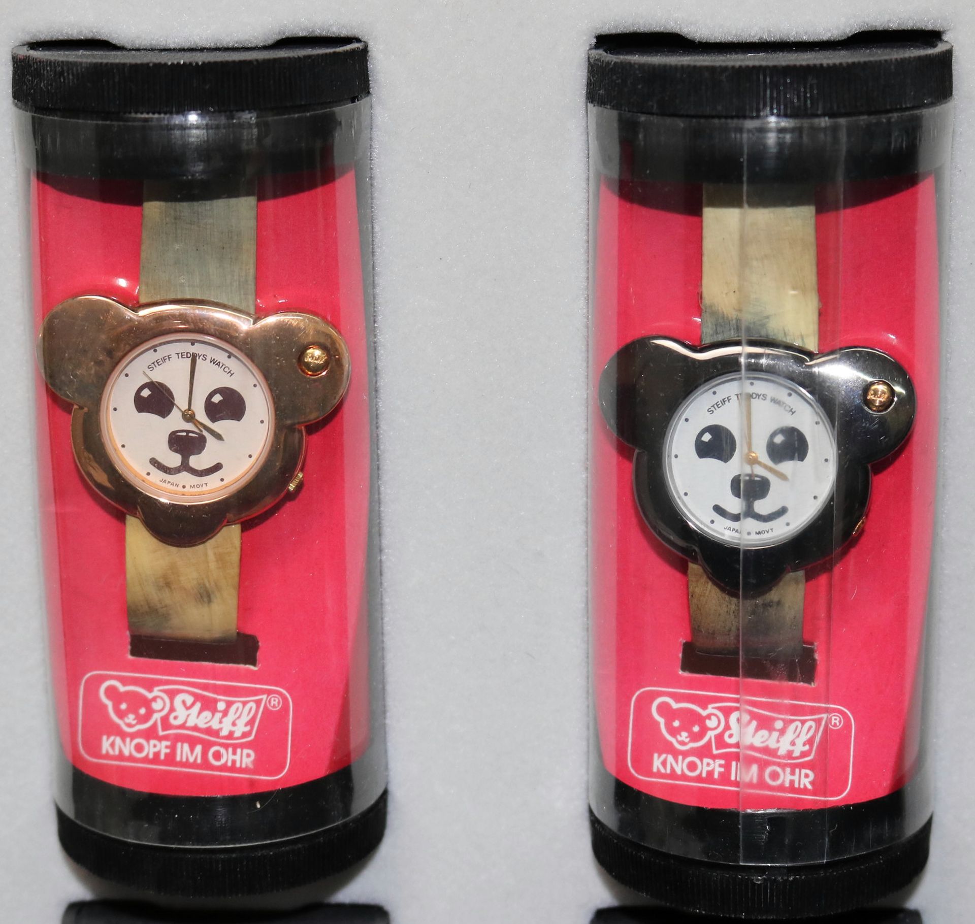 Steiff Watch Teddy mit 13 Steiff-Uhren in originalem Display, 1992, unbespielter Original-Zustand - Image 3 of 4