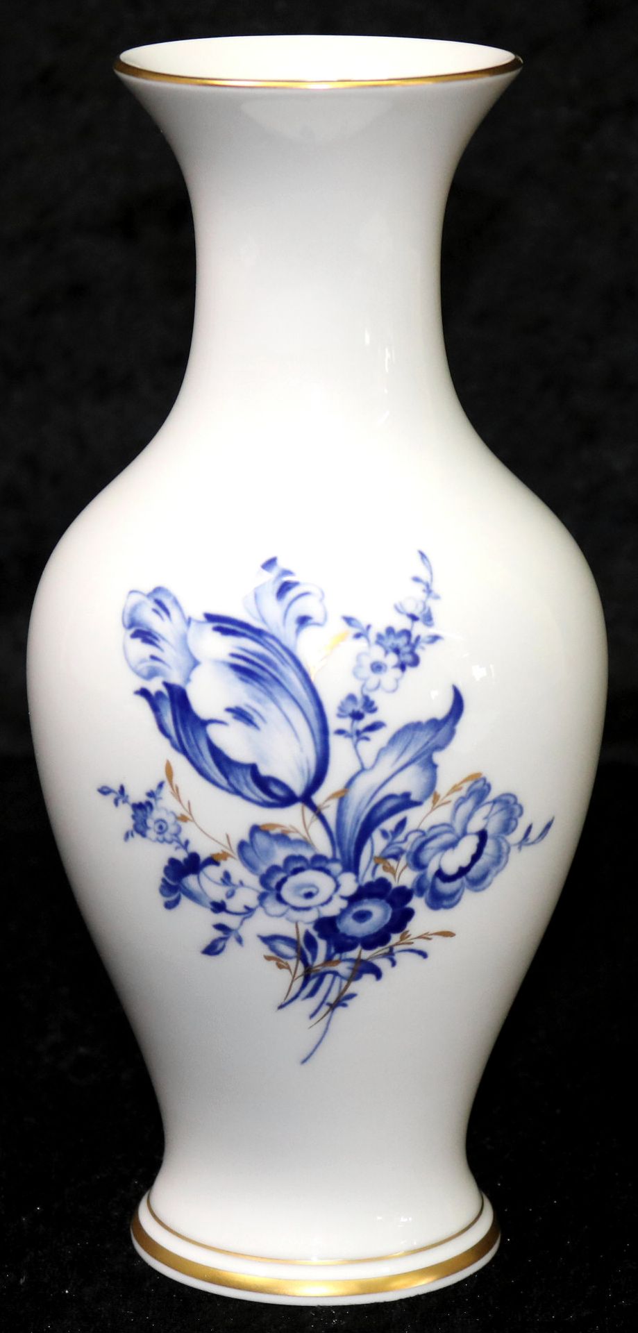 Meissen Porzellan, Vase blaues Blumendekor, 2. Wahl, gekreuzte Schwerter, 20. Jh.
