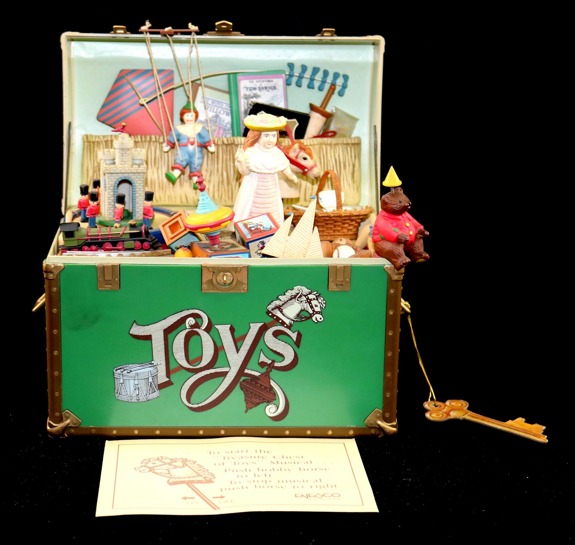 Enesco Spieluhr "Treasure Chest of Toys", Melodie "Toy Symphony", 2. H. 20. Jh.