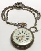 Große Taschenuhr, Silber, Zifferblatt mit römischen Zahlen und kleiner Sekunde, Altersspuren, Uhr lä