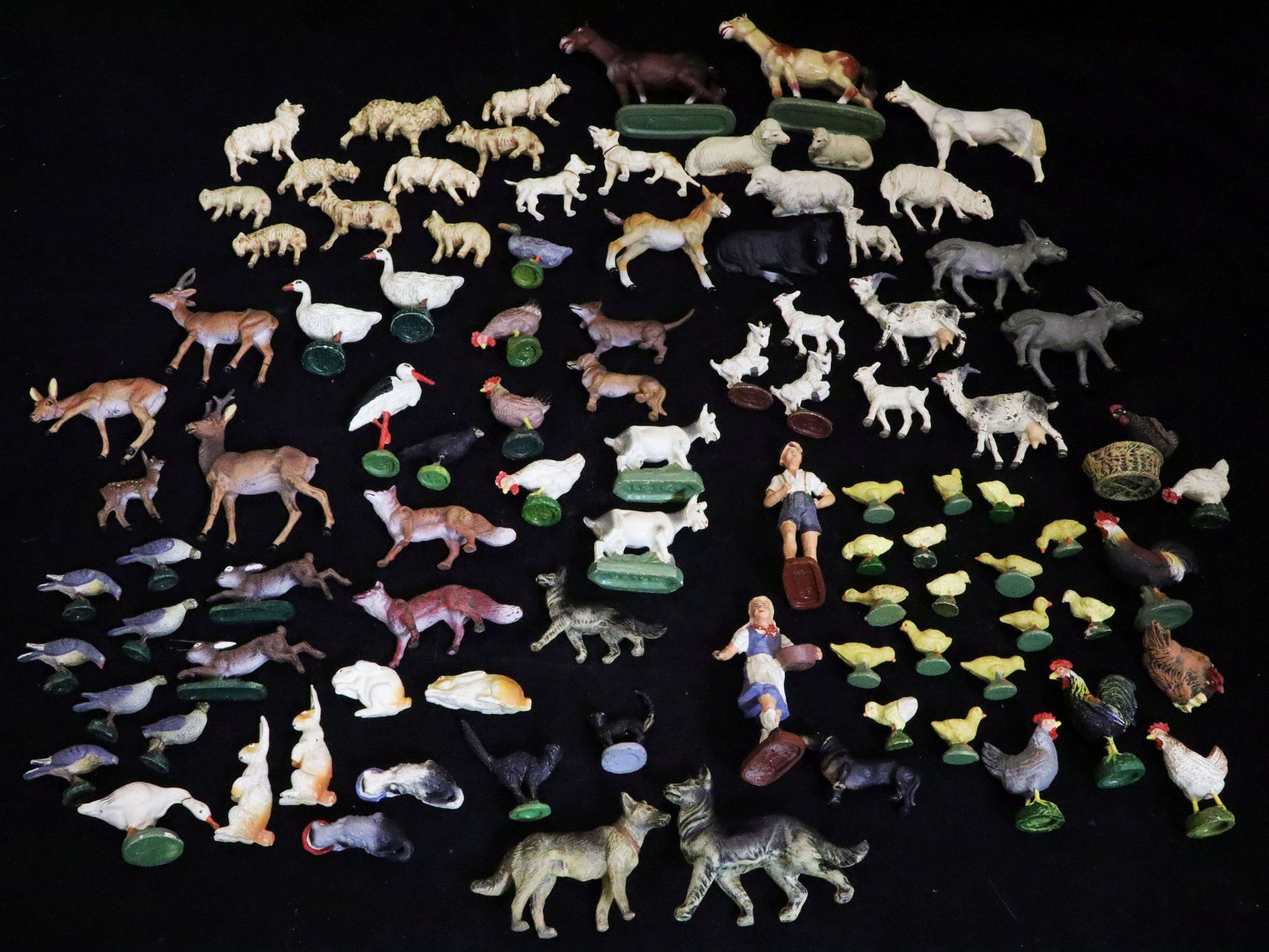 Großes Konvolut Tierfiguren, über 100 Stück, um 1950, teils Elastolin und Lineol: Bauernhoftiere, - Image 6 of 6