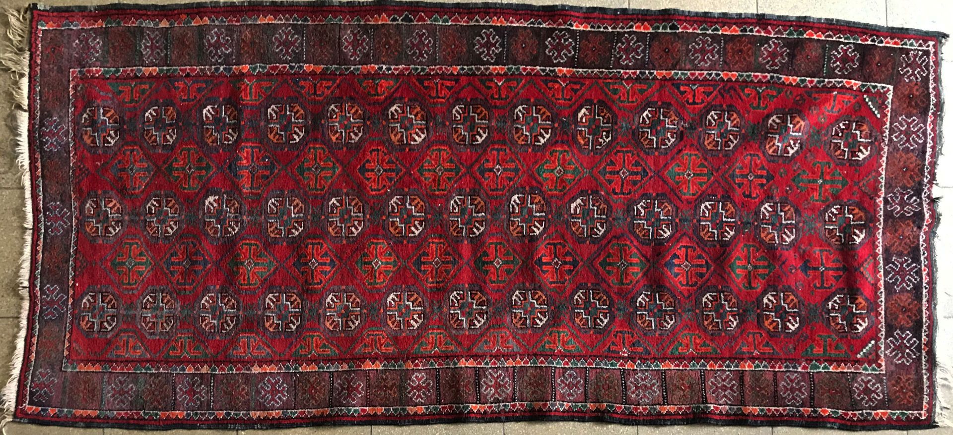 3 Orientteppiche, u. a. Kashmir, Indien, ca. 70 Jahre alt, 225 x 140 cm; rotgrundiger Art Läufer, 21 - Bild 7 aus 12