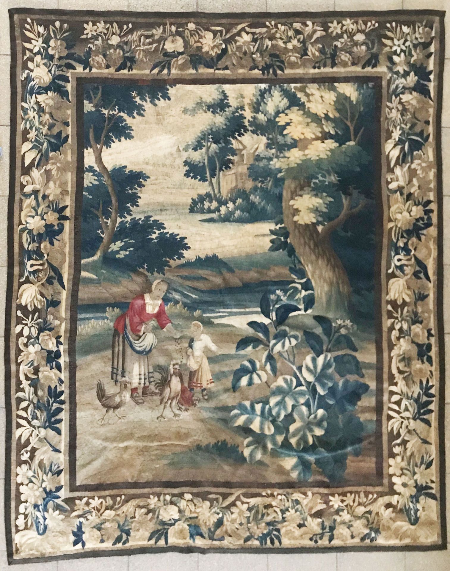 Wandteppich, Tapisserie, flämisch, 18. Jh., Frau und Kind füttern Hühner vor einem Bachlauf und