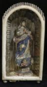 Madonna im Schrein, Schreinmadonna, Madonna Holz mit Sockel (Höhe 28 cm), Altersspuren, Schrein Holz