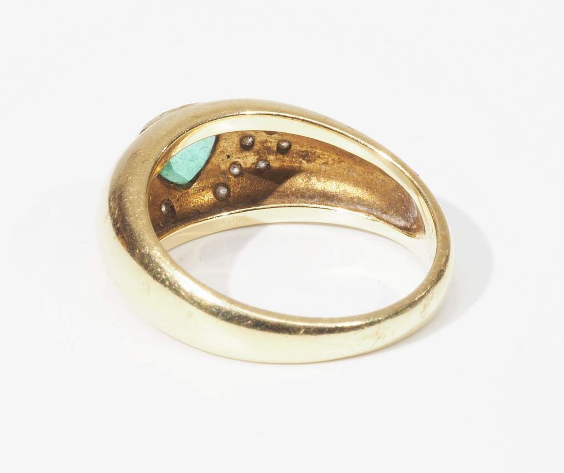 Ring mit Smaragdherz und kleinen Brillanten. 585er Gelbgold, mit kleinen Brillanten von ca. 0,20 - Image 5 of 6