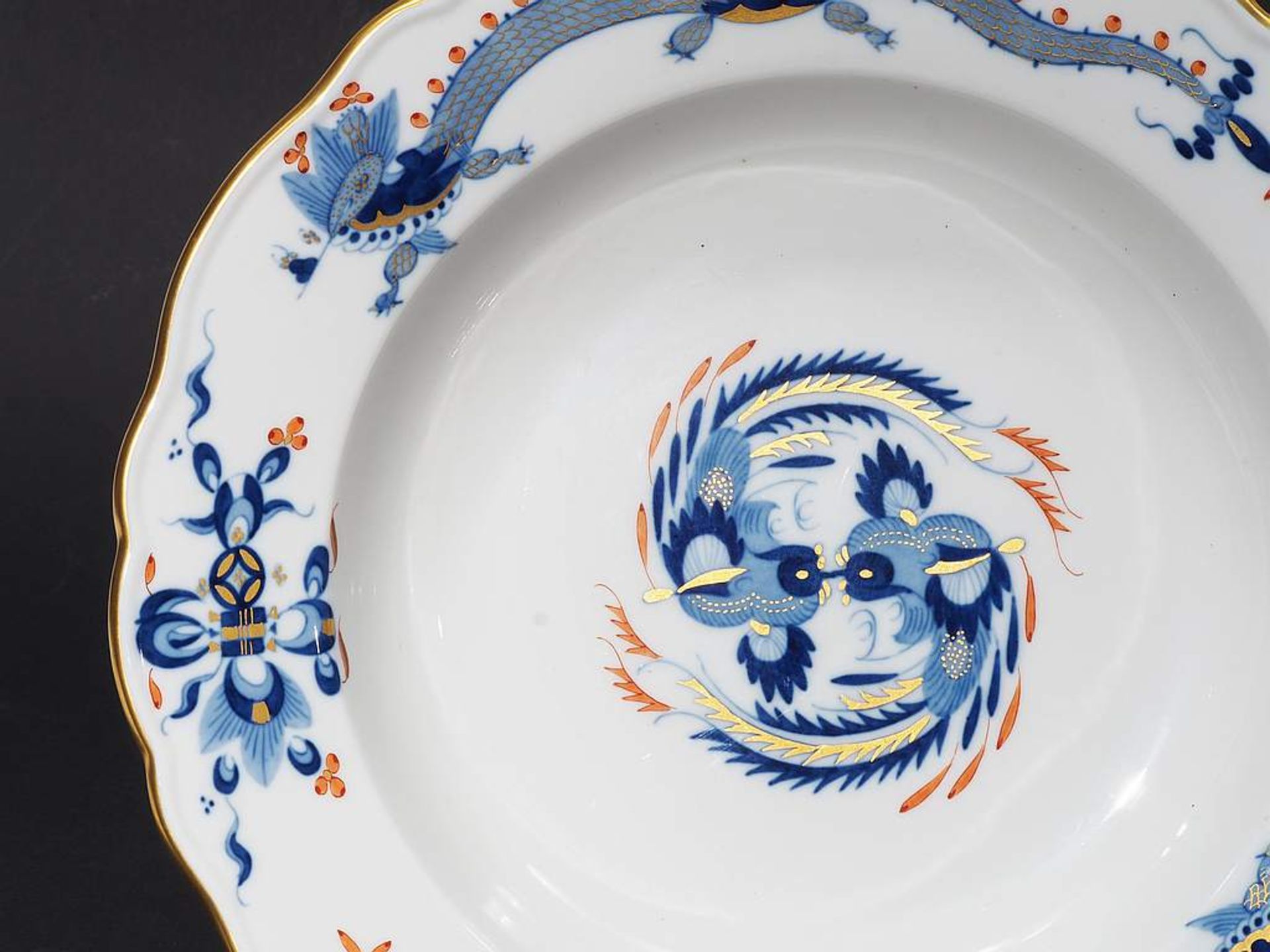 Indisch-Teller. MEISSEN, nach 1954, 1. Wahl. Blaue Camaieumalerei, gold schatteirtDekor "Reicher - Bild 3 aus 4