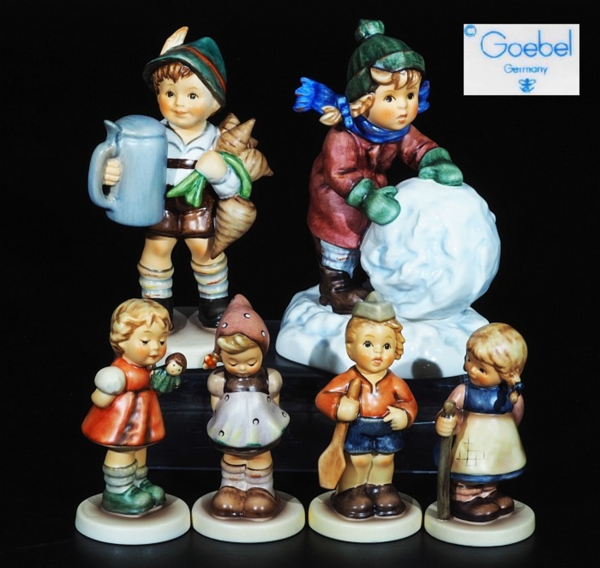 Sammlerauflösung "Goebel-Figuren", insgesamt sechs Stück, alle farbig staffiert. 1) Mei, ist