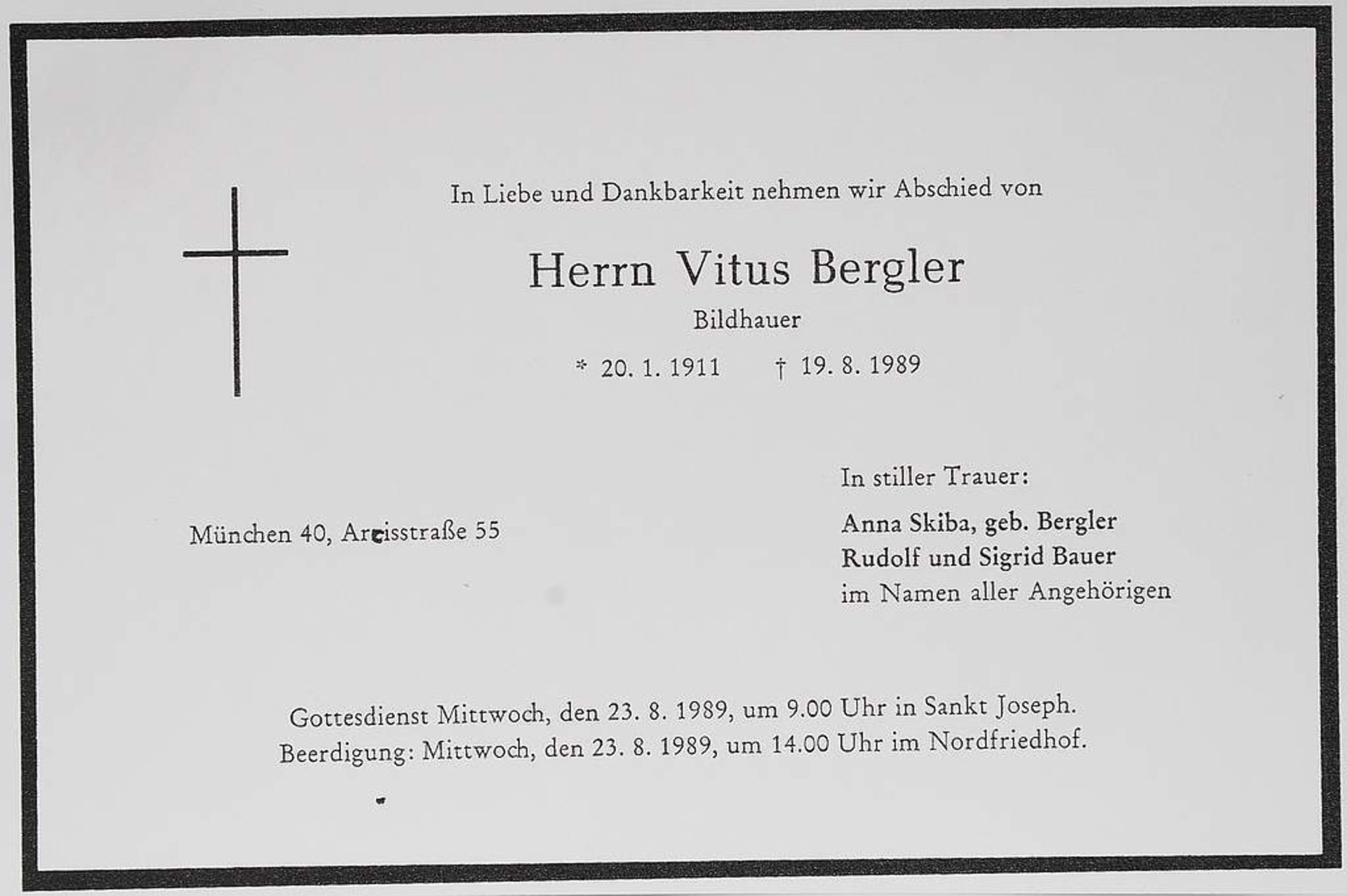 Heiliger/Priester mit Kreuz auf Wandsockel. Holzschnitzer Vitus Bergler, 1911 - 1989 München. H - Image 7 of 7