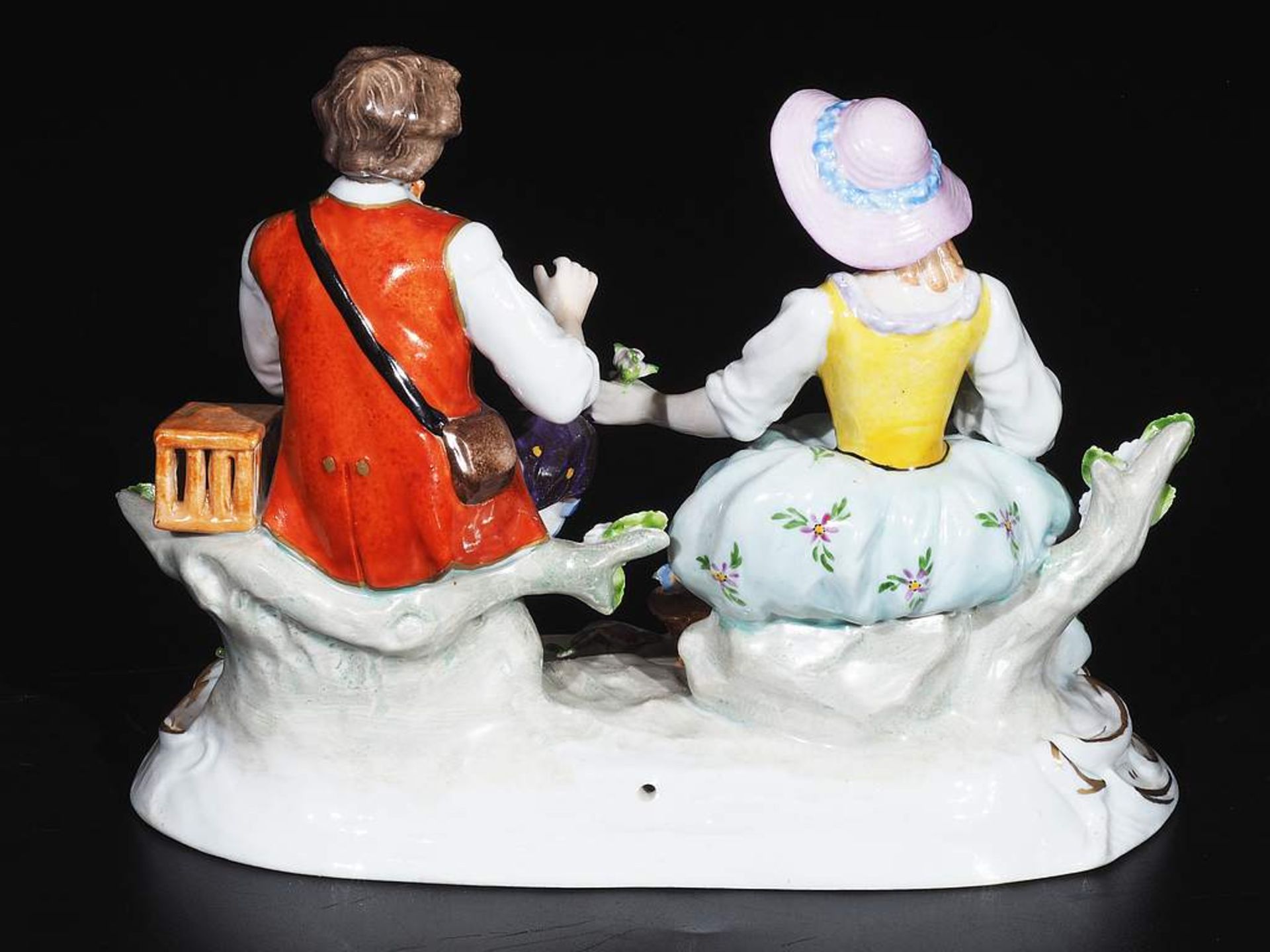 Figurengruppe "Junges Paar mit Blumenkorb und Vogelkäfig", SITZENDORFER Porzellanmanufaktur/Thüri - Bild 4 aus 7
