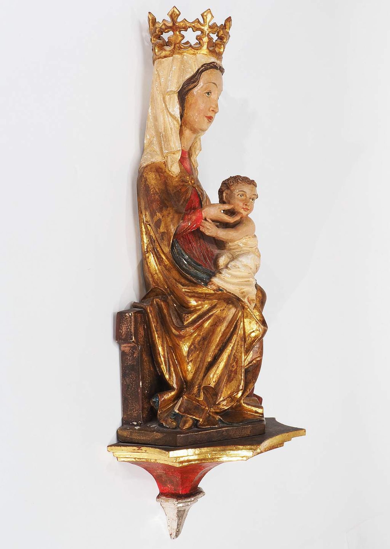 Bekrönte Madonna mit Kind auf Wandsockel, verso gehöhlt. Holzschnitzer Vitus Bergler, 1911 - 1 - Image 3 of 7